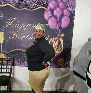 Meet your Posher, Tawana